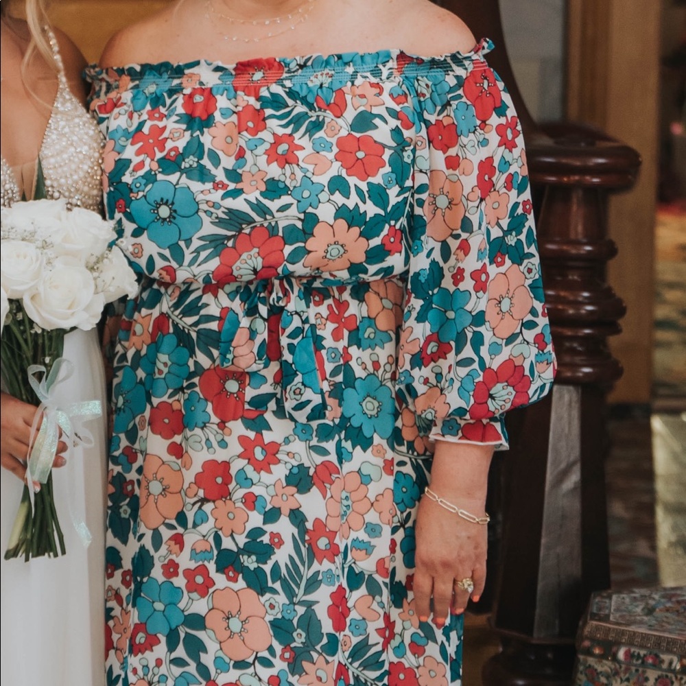 Beautiful dress worn once - Picture 4 of 8